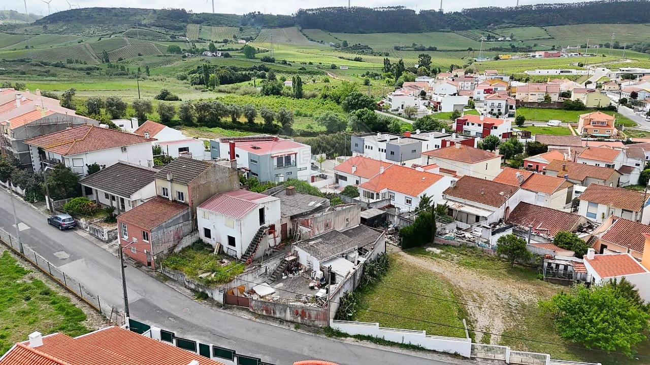 Moradia T2 para Venda em Santa Maria, São Pedro e Matacães Foto 28