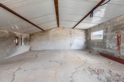 Moradia T2 para Venda em Santa Maria, São Pedro e Matacães