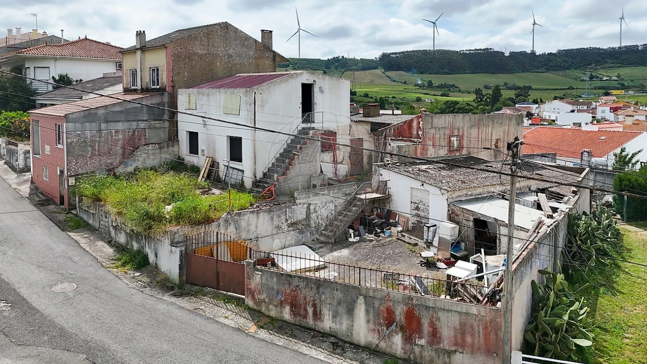 Moradia T2 para Venda em Santa Maria, São Pedro e Matacães Foto 25