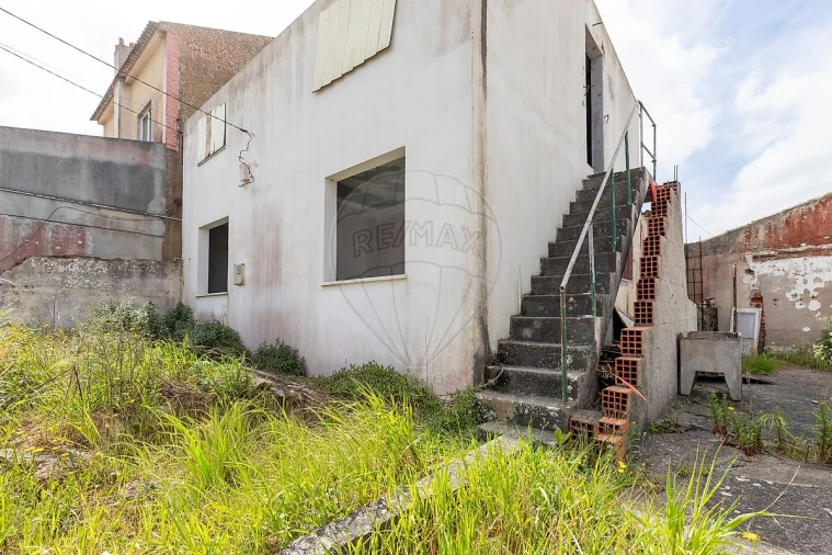 Moradia T2 para Venda em Santa Maria, São Pedro e Matacães Foto 14