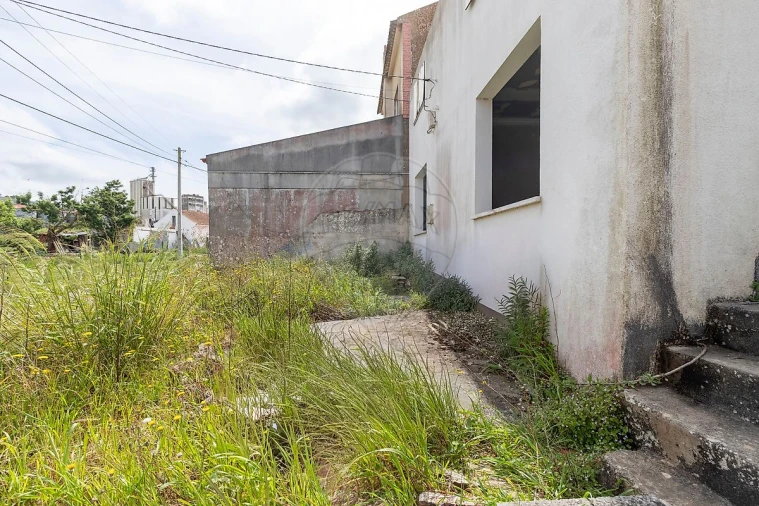 Moradia T2 para Venda em Santa Maria, São Pedro e Matacães Foto 15