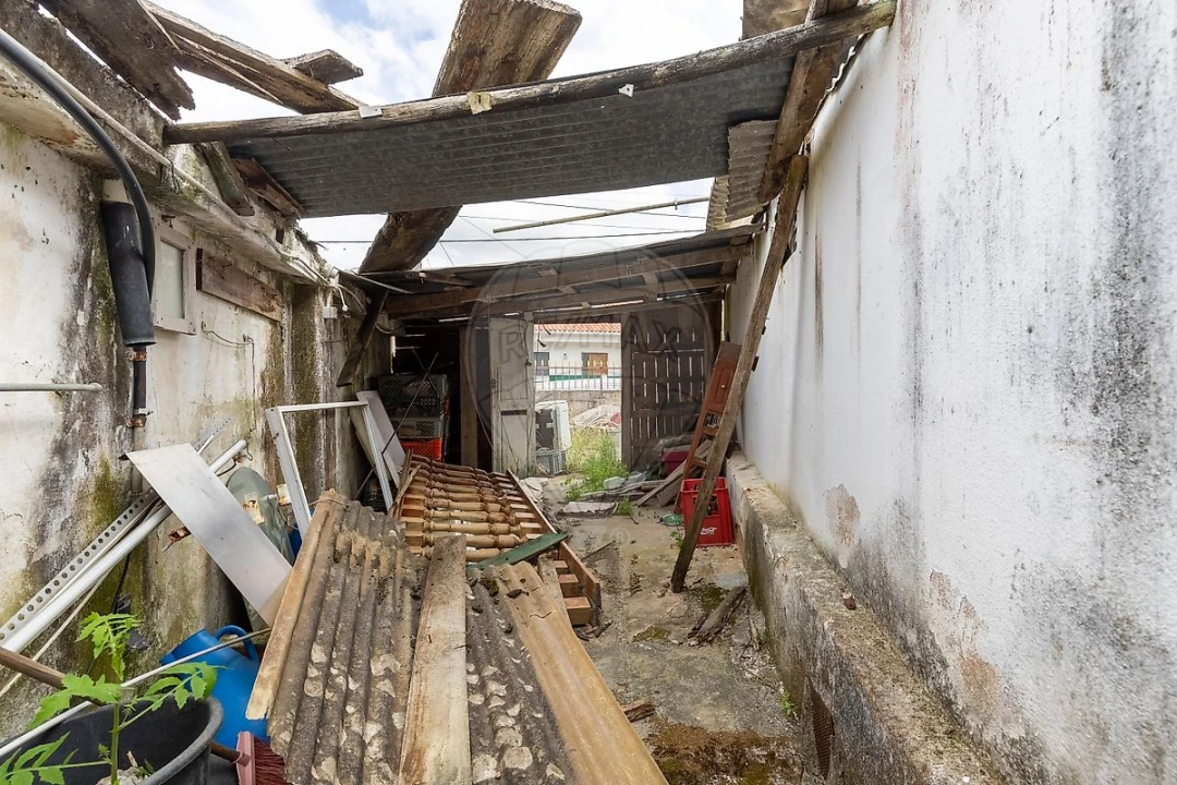 Moradia T2 para Venda em Santa Maria, São Pedro e Matacães Foto 22