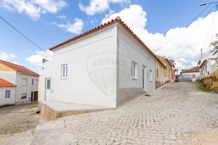 Moradia T2 para Venda em Maxial e Monte Redondo Foto 5