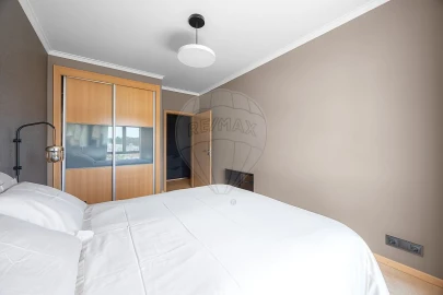 Apartamento T3 para Venda em Santa Maria, São Pedro e Matacães