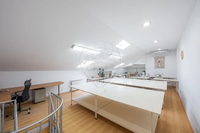 Apartamento T3 para Venda em Santa Maria, São Pedro e Matacães