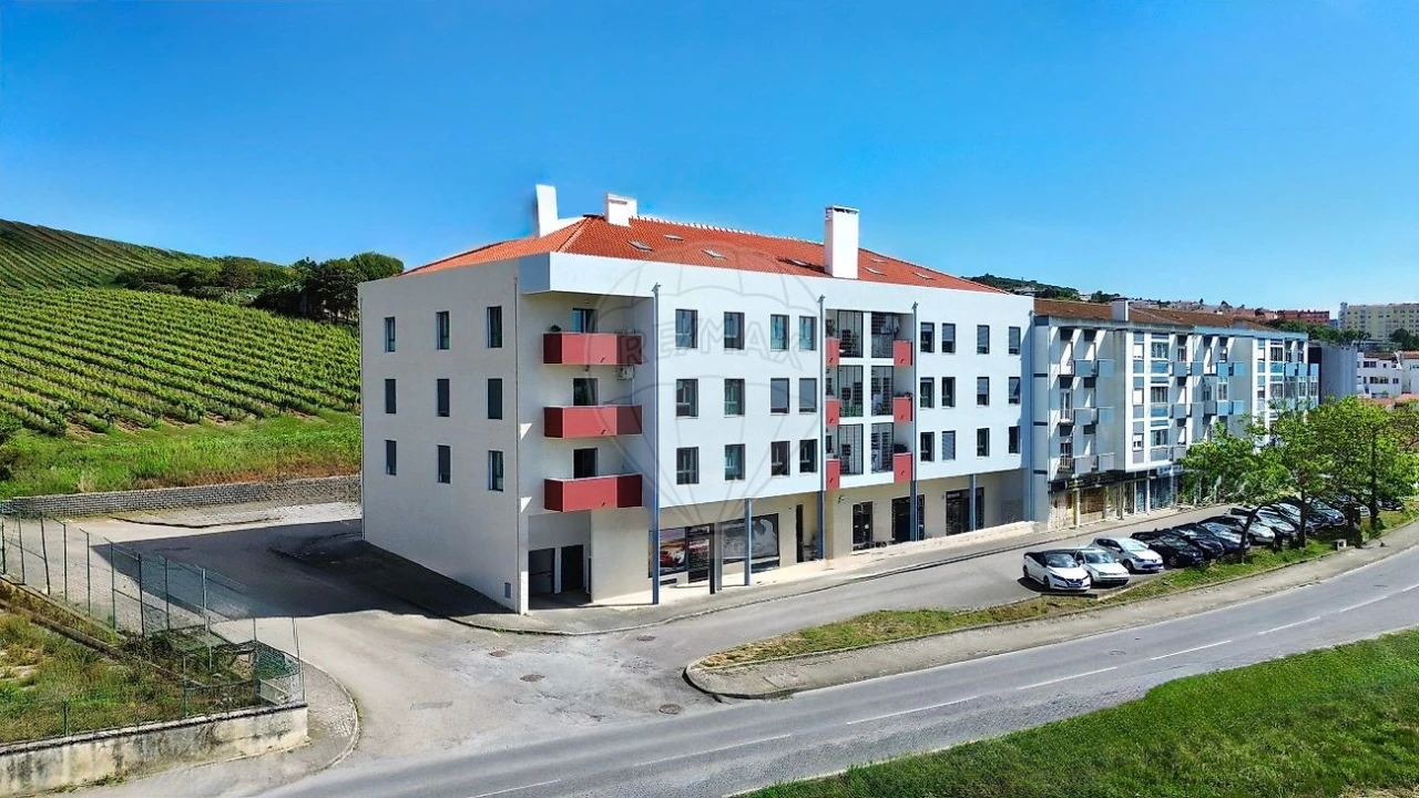 Apartamento T3 para Venda em Santa Maria, São Pedro e Matacães Foto 1
