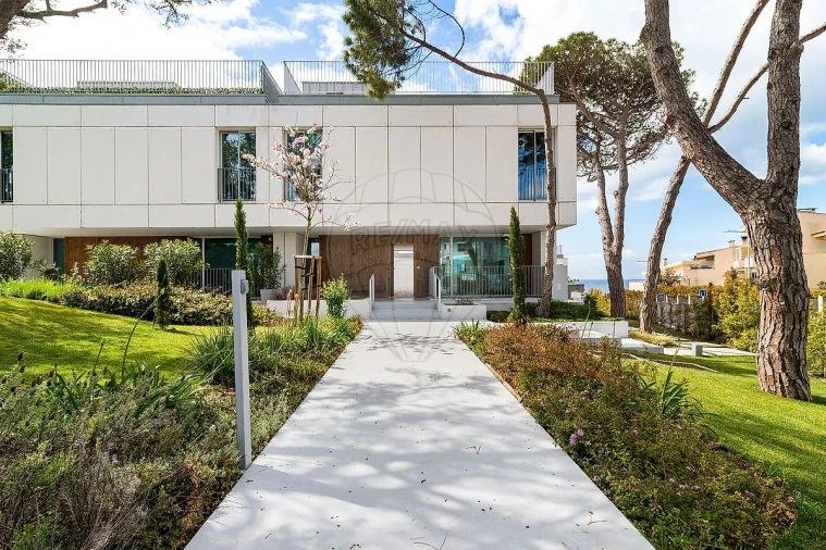Moradia T4 para Venda em Carcavelos e Parede Foto 3