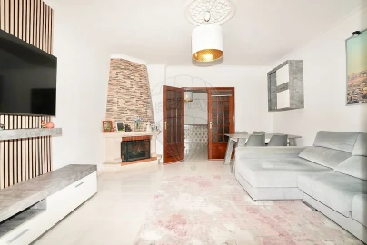 Apartamento T3 para Venda em Alverca do Ribatejo e Sobralinho
