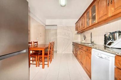 Apartamento T3 para Venda em Alverca do Ribatejo e Sobralinho