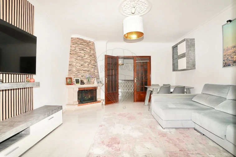 Apartamento T3 para Venda em Alverca do Ribatejo e Sobralinho Foto 3