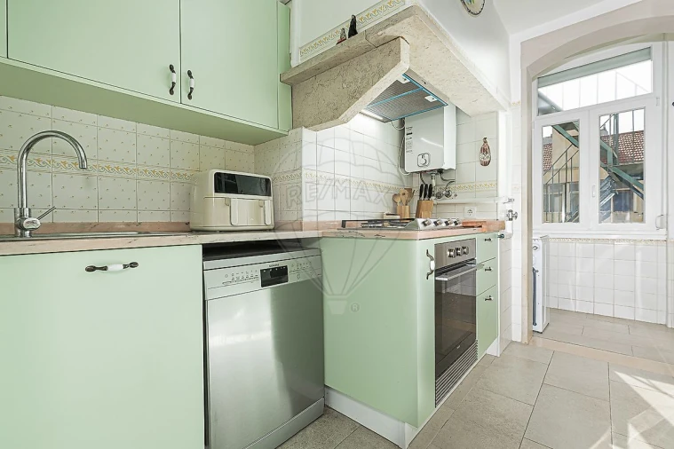 Apartamento T3 para Venda em Arroios Foto 12