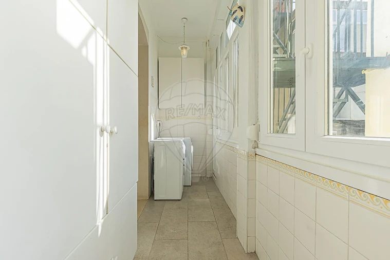 Apartamento T3 para Venda em Arroios Foto 14