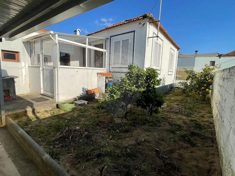 Moradia T2 para Arrendamento em Maceda Foto 3