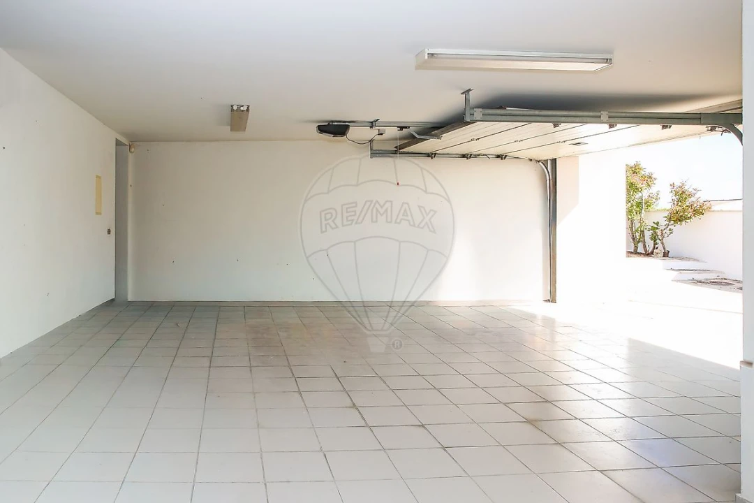Moradia T4 para Venda em Vila Franca de Xira Foto 36