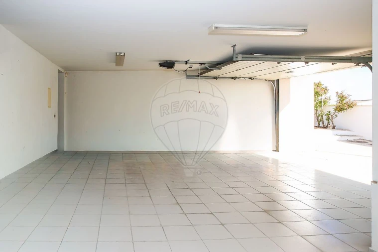Moradia T4 para Venda em Vila Franca de Xira Foto 36