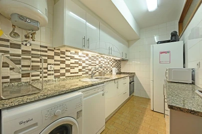 Apartamento T2 para Arrendamento em Paranhos