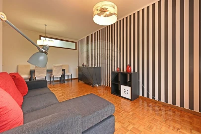 Apartamento T2 para Arrendamento em Paranhos