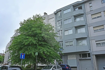 Apartamento T2 para Arrendamento em Paranhos