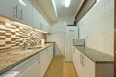 Apartamento T2 para Arrendamento em Paranhos