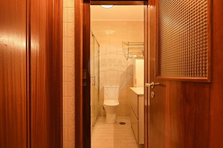 Apartamento T2 para Arrendamento em Paranhos Foto 10