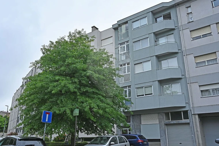 Apartamento T2 para Arrendamento em Paranhos Foto 27