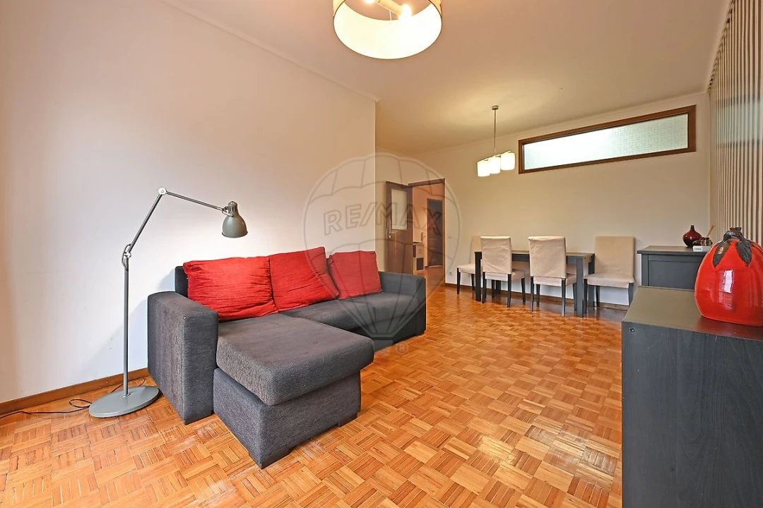 Apartamento T2 para Arrendamento em Paranhos Foto 25