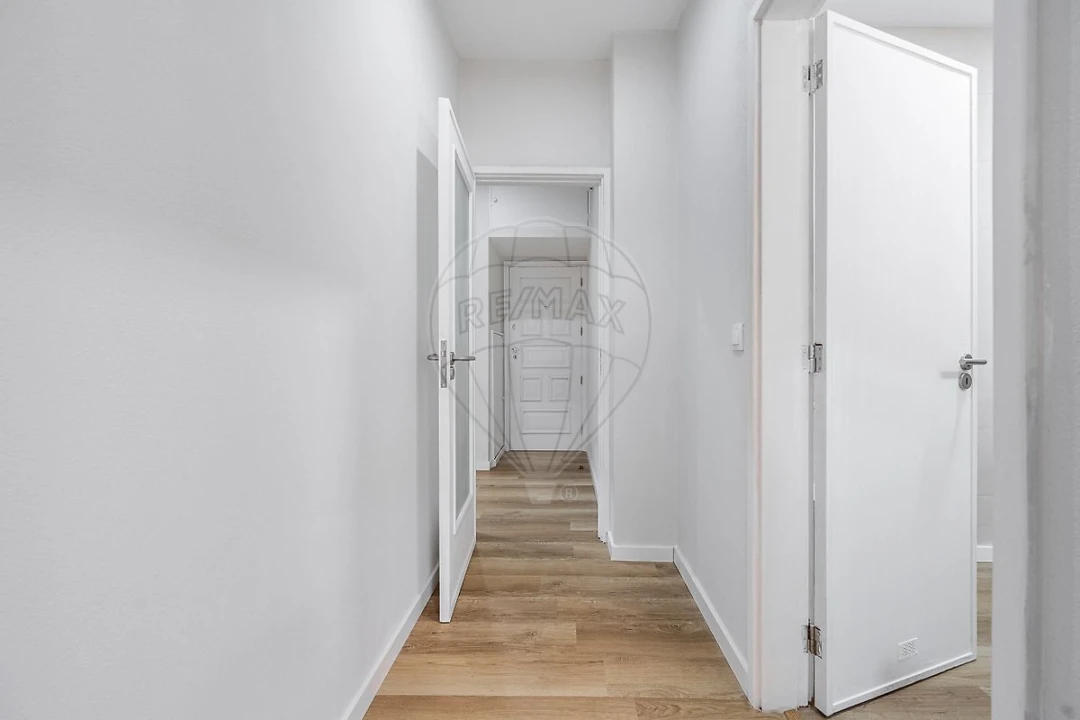 Apartamento T1 para Arrendamento em Bonfim Foto 7