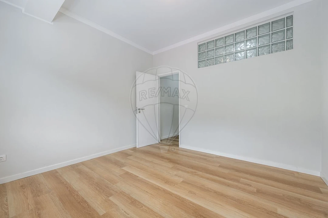 Apartamento T1 para Arrendamento em Bonfim Foto 10