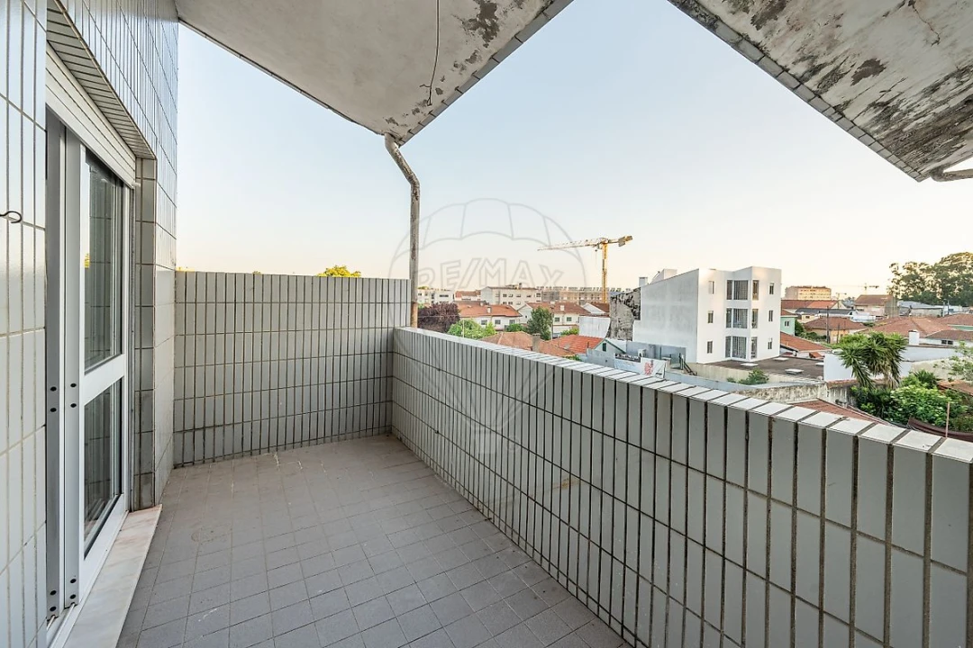 Apartamento T2 para Venda em Custóias, Leça do Balio e Guifões Foto 17