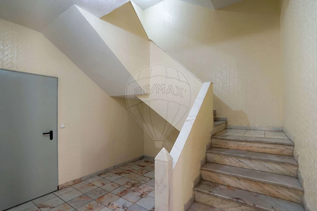 Apartamento T2 para Venda em Alhandra, São João dos Montes e Calhandriz Foto 1
