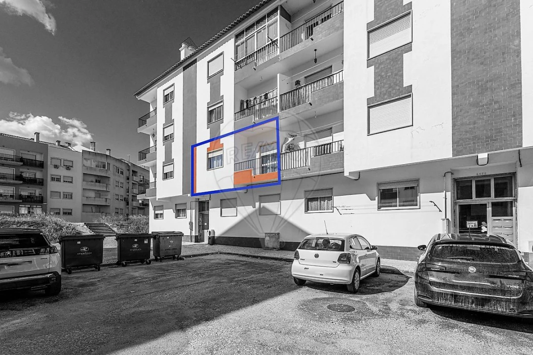 Apartamento T2 para Venda em Azambuja Foto 13