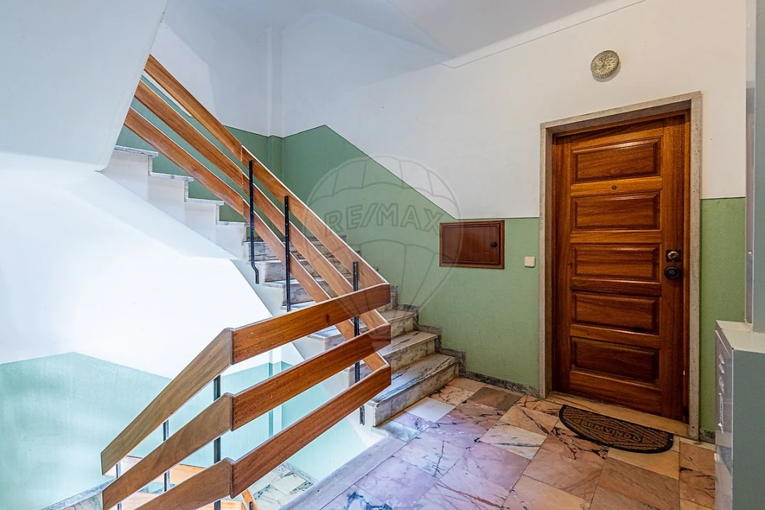 Apartamento T2 para Venda em Azambuja Foto 10