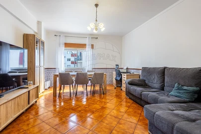 Apartamento T2 para Venda em Azambuja