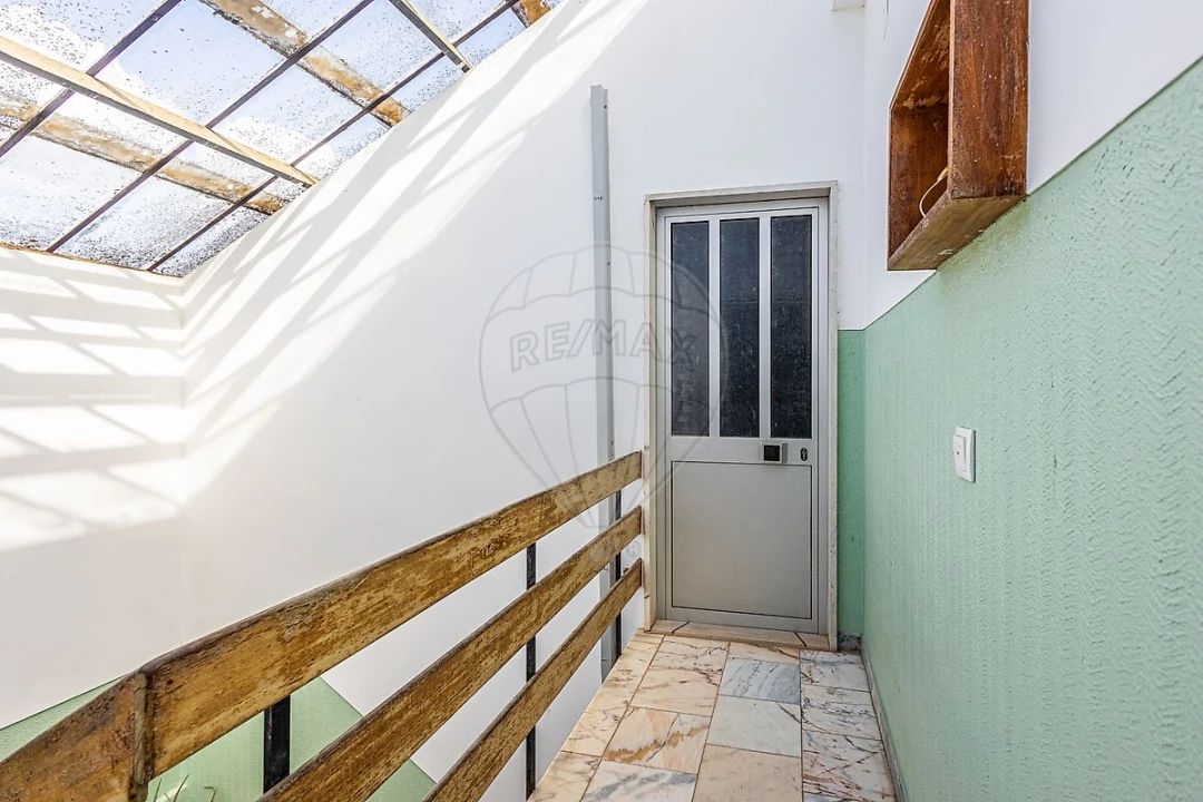 Apartamento T2 para Venda em Azambuja Foto 9