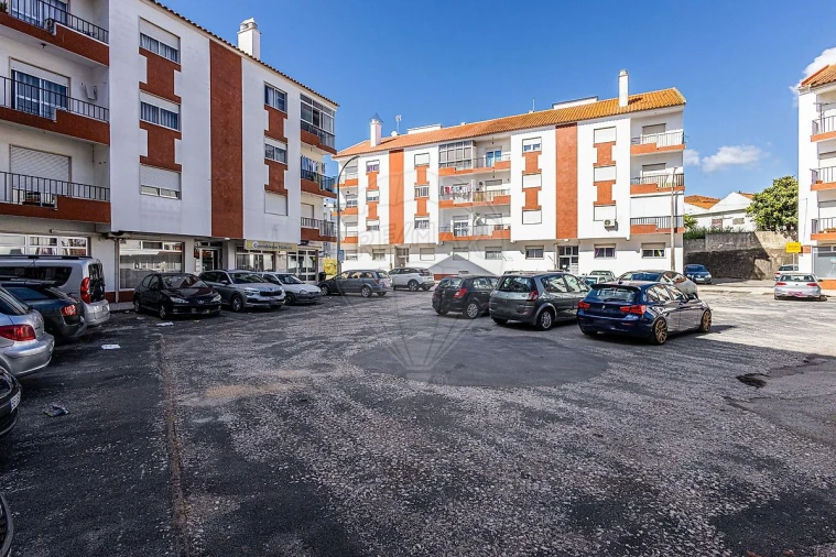 Apartamento T2 para Venda em Azambuja Foto 26