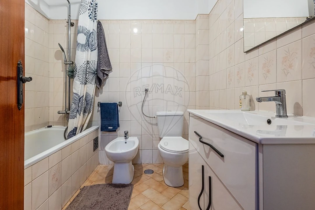 Apartamento T2 para Venda em Azambuja Foto 25