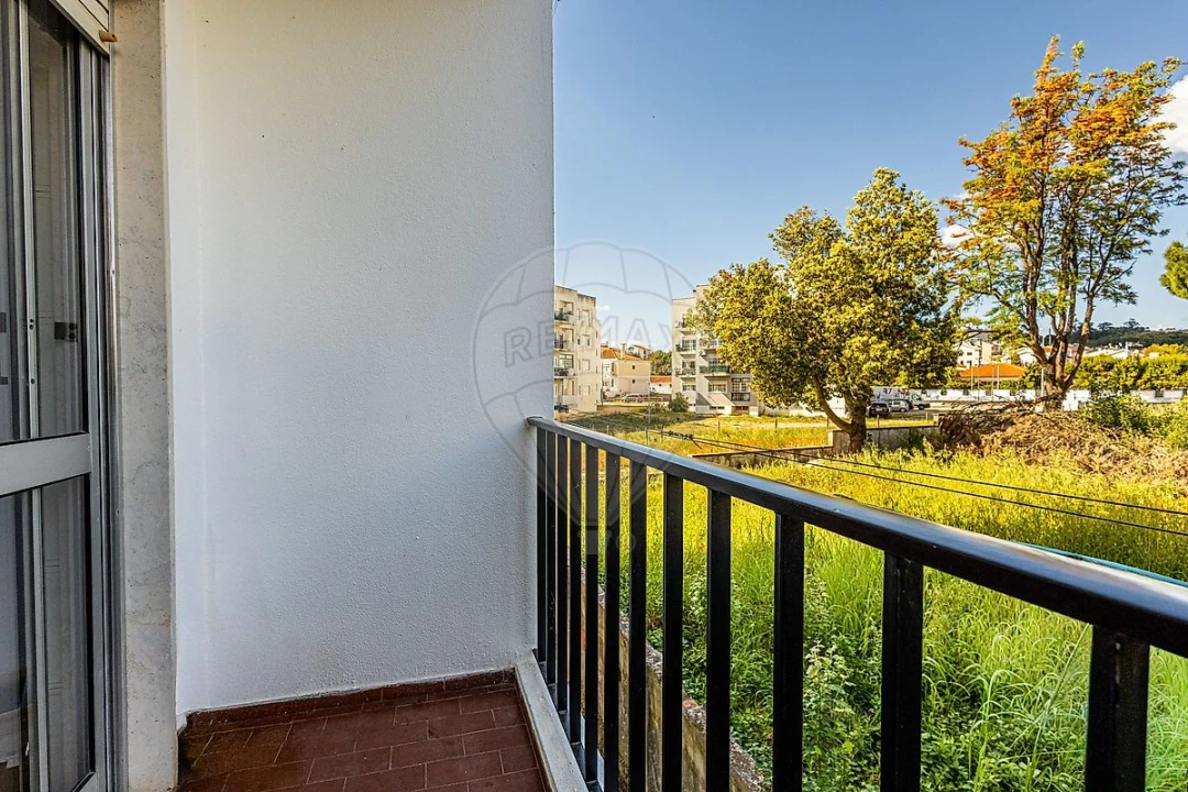 Apartamento T2 para Venda em Azambuja Foto 16