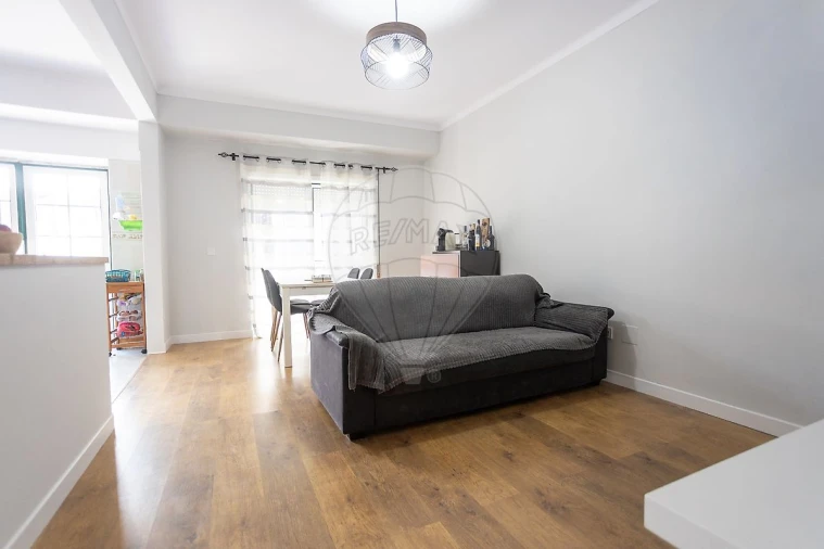 Apartamento T2 para Venda em Samora Correia Foto 13