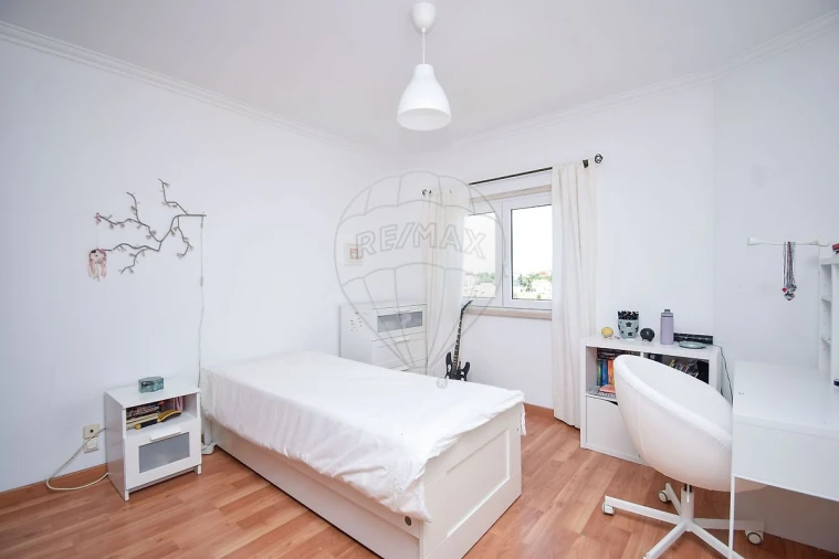 Moradia T4 para Venda em Alcabideche Foto 26