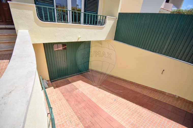 Moradia T4 para Venda em Alcabideche Foto 39