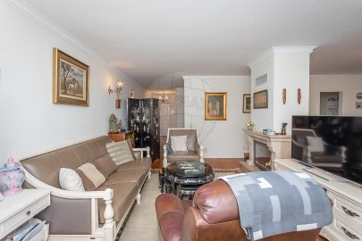 Moradia T3 para Venda em Alcabideche