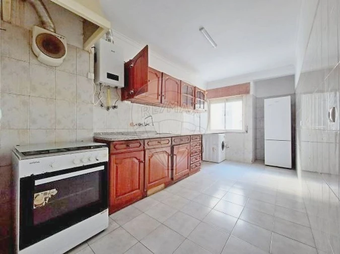 Apartamento T3 para Venda em Rio de Mouro Foto 19