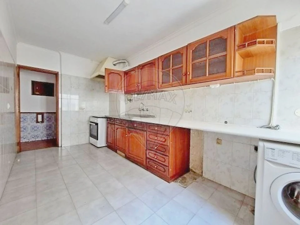 Apartamento T3 para Venda em Rio de Mouro Foto 20