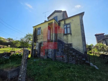 Moradia T7 para Venda em Oriz (Santa Marinha) e Oriz (São Miguel)