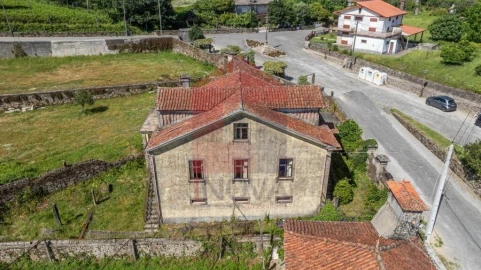 Moradia T7 para Venda em Oriz (Santa Marinha) e Oriz (São Miguel)