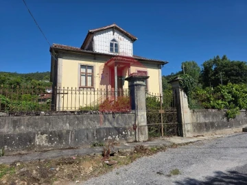 Moradia T7 para Venda em Oriz (Santa Marinha) e Oriz (São Miguel)