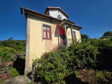 Moradia T7 para Venda em Oriz (Santa Marinha) e Oriz (São Miguel)