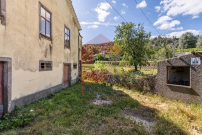 Moradia T7 para Venda em Oriz (Santa Marinha) e Oriz (São Miguel)