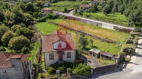 Moradia T7 para Venda em Oriz (Santa Marinha) e Oriz (São Miguel)