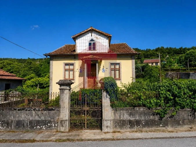 Moradia T7 para Venda em Oriz (Santa Marinha) e Oriz (São Miguel)